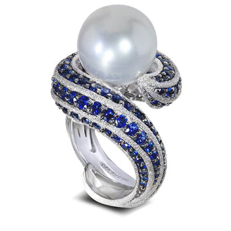 WHITE GOLD TWIST RING WITH FRESHWATER PEARL AND BLUE SAPPHIRES