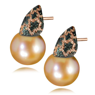 Peach Pearl Gold Earrings