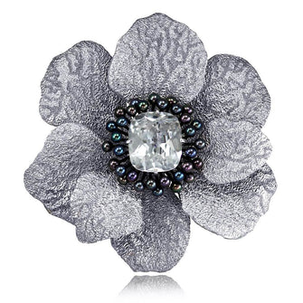 WHITE TOPAZ AND PEARL CORONARIA BROOCH PENDANT IN SILVER AND PLATINUM